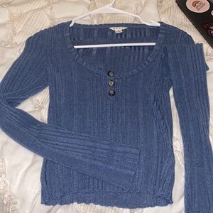 Aeropostale love sleeve cropped top